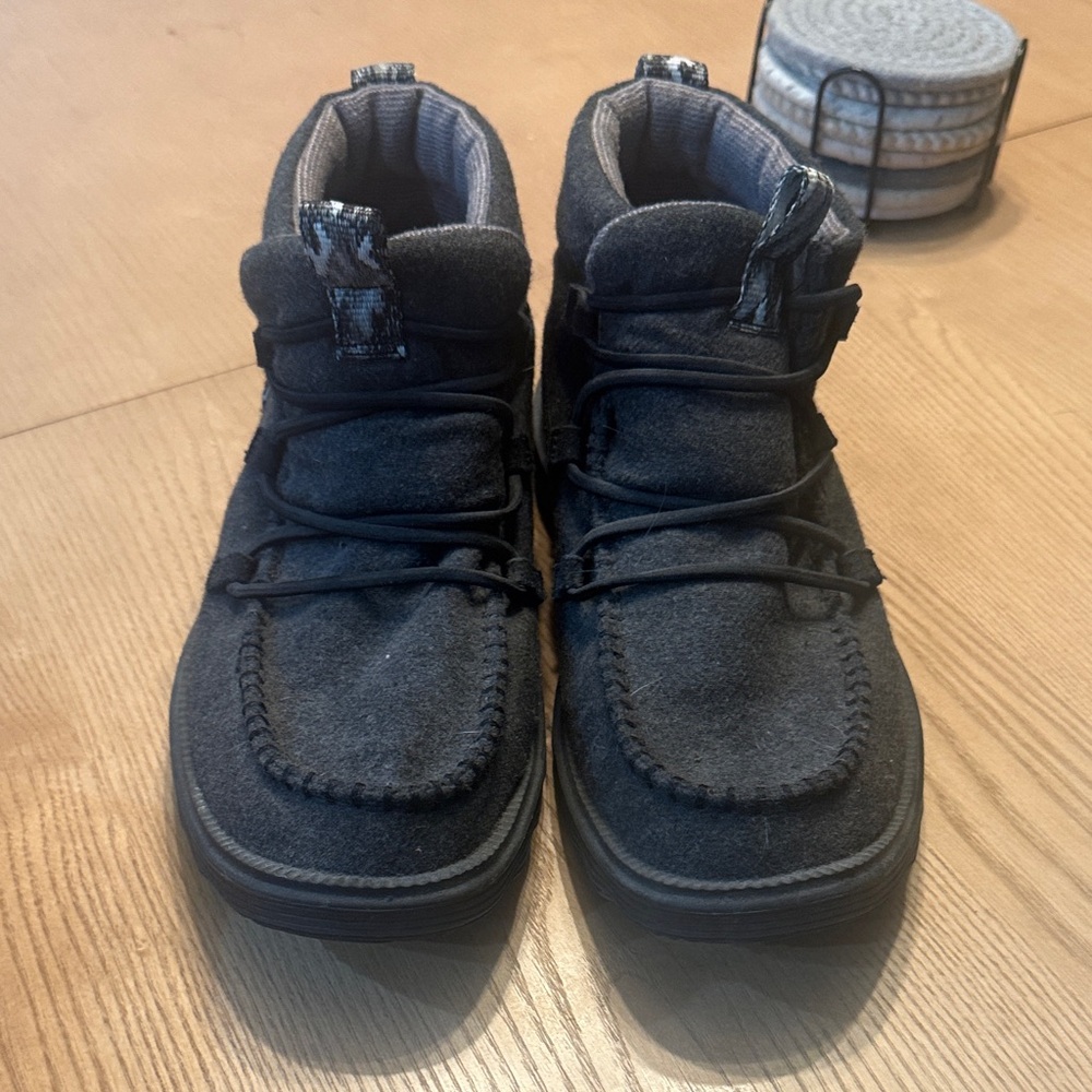 Hey Dude Black and Gray Wool Reyes